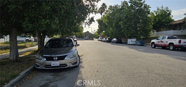 450 W D Street, Colton CA: https://media.crmls.org/medias/fc17b391-9f10-44cd-abeb-8f2cccb4ef05.jpg