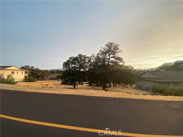 Detail Gallery Image 3 of 3 For 18765 Oak Grove Rd, Hidden Valley Lake,  CA 95467 - – Beds | – Baths