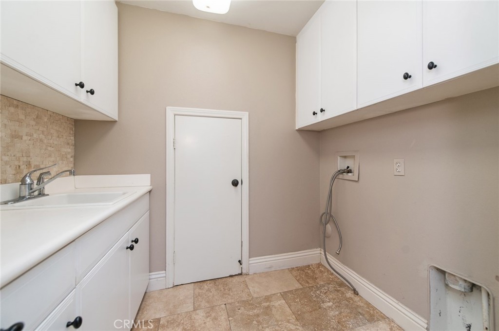 MLS #OC25261172 image #33