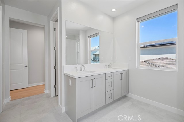 Detail Gallery Image 38 of 41 For 130 Parkland Aly, Lake Forest,  CA 92630 - 5 Beds | 4 Baths