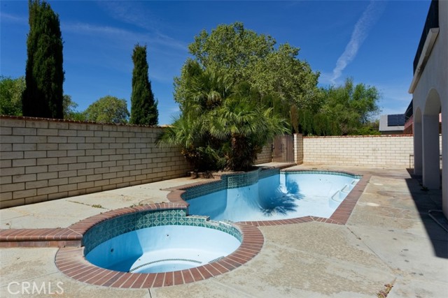 Detail Gallery Image 8 of 45 For 13030 Caspian, Victorville,  CA 92395 - 4 Beds | 3 Baths