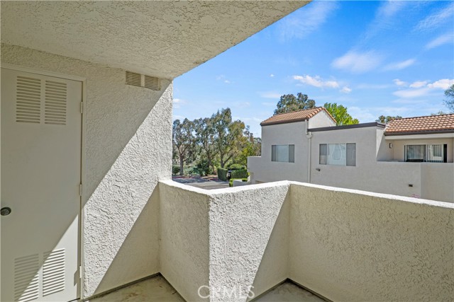 Detail Gallery Image 20 of 45 For 24451 Leonard Tree Ln #201,  Newhall,  CA 91321 - 2 Beds | 2 Baths