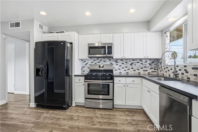 Detail Gallery Image 17 of 37 For 26960 Mccall Ct, Menifee,  CA 92586 - 3 Beds | 2 Baths