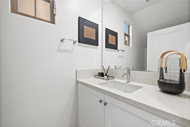 Detail Gallery Image 9 of 31 For 120 Eversedge, Irvine,  CA 92618 - 3 Beds | 2/1 Baths