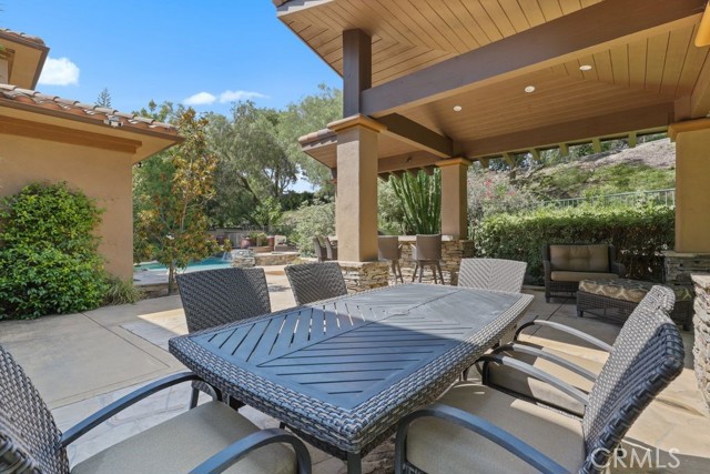 6 Marble Creek Lane, Coto de Caza CA: https://media.crmls.org/medias/fc1c9192-3a41-41e4-acfc-ad9def9c6269.jpg