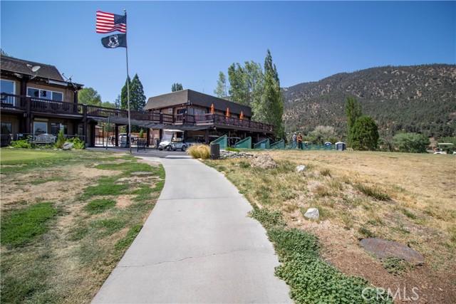 14704 Pinehurst Drive, Pine Mountain Club CA: https://media.crmls.org/medias/fc1cc71a-8acc-4f63-b51f-832e171885d8.jpg