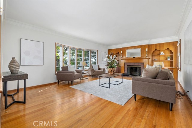 Detail Gallery Image 2 of 40 For 1685 Roosevelt, Altadena,  CA 91001 - 3 Beds | 2 Baths