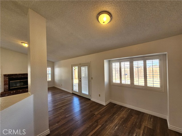 Detail Gallery Image 7 of 32 For 20361 86th St, California City,  CA 93505 - 3 Beds | 2 Baths