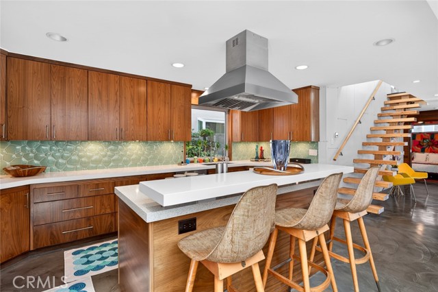 Detail Gallery Image 16 of 62 For 219 Colton, Newport Beach,  CA 92663 - 4 Beds | 3 Baths