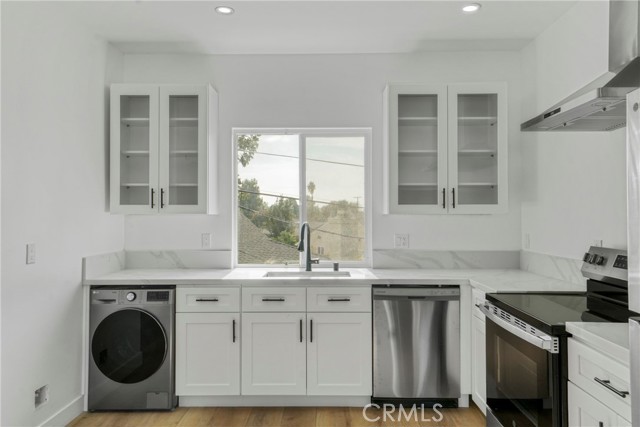 Detail Gallery Image 45 of 52 For 7909 Aldea Ave, Lake Balboa,  CA 91406 - – Beds | – Baths