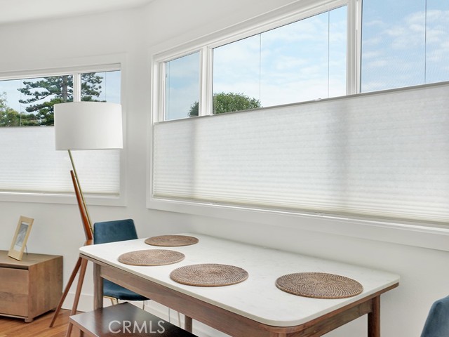 Detail Gallery Image 9 of 22 For 1594 via Capri #1,  Laguna Beach,  CA 92651 - 2 Beds | 2 Baths