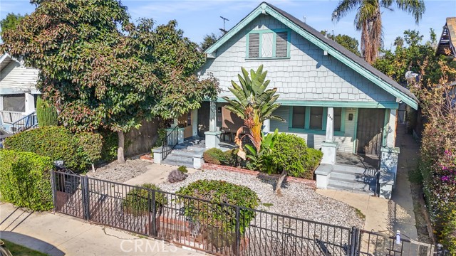 Detail Gallery Image 6 of 21 For 1241 E 43rd, Los Angeles,  CA 90011 - – Beds | – Baths