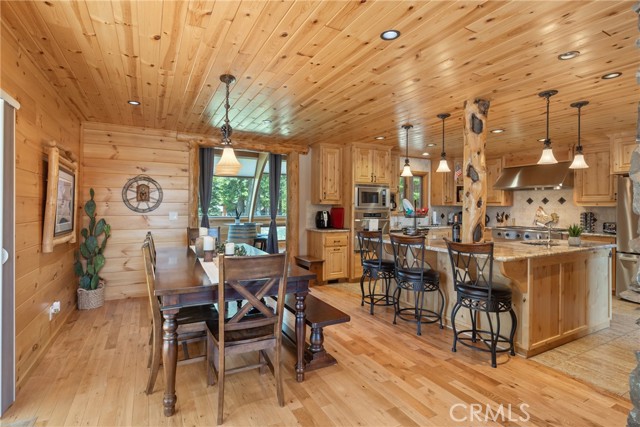 Detail Gallery Image 10 of 40 For 323 Gateway Dr, Lake Almanor,  CA 96137 - 2 Beds | 2/1 Baths