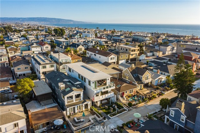 420 5th Street, Manhattan Beach, California 90266, 5 Bedrooms Bedrooms, ,2 BathroomsBathrooms,Residential,Sold,5th,SB21182348