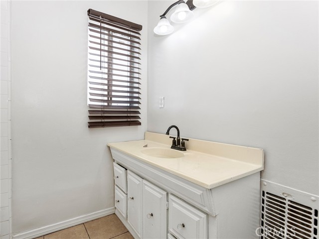 Detail Gallery Image 21 of 41 For 15231 Tyler St, Sylmar,  CA 91342 - 3 Beds | 1 Baths