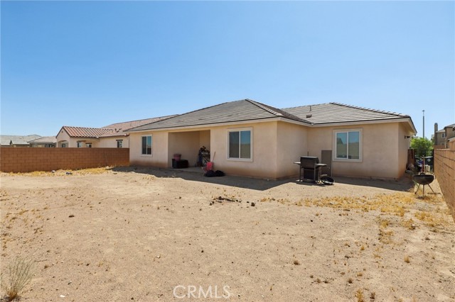 Detail Gallery Image 14 of 15 For 12308 Verano St, Victorville,  CA 92392 - 4 Beds | 2 Baths