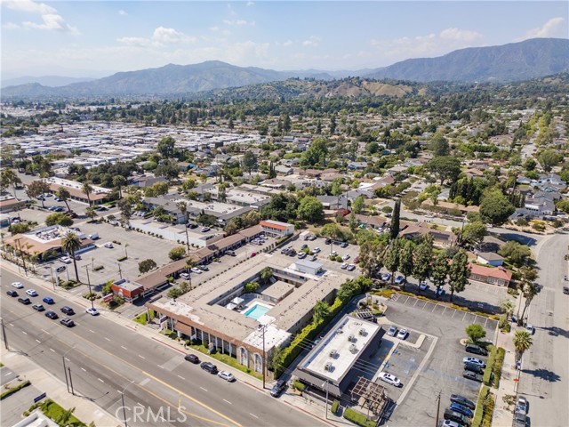 475 E Foothill Boulevard, Pomona CA: https://media.crmls.org/medias/fc226bce-f86f-46c8-a871-fdf2d172cba8.jpg