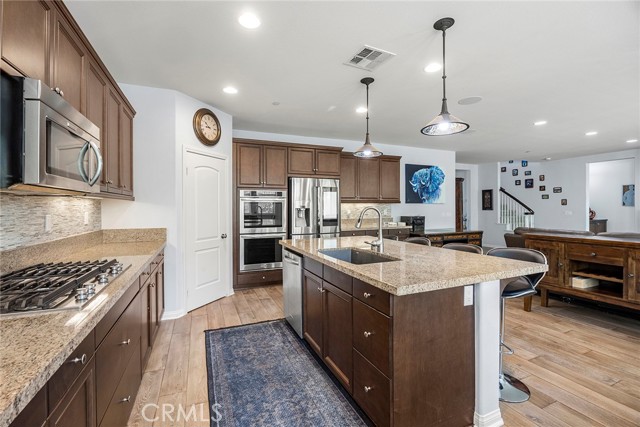 Detail Gallery Image 12 of 52 For 26261 Santiago Canyon, Corona,  CA 92883 - 5 Beds | 4/1 Baths