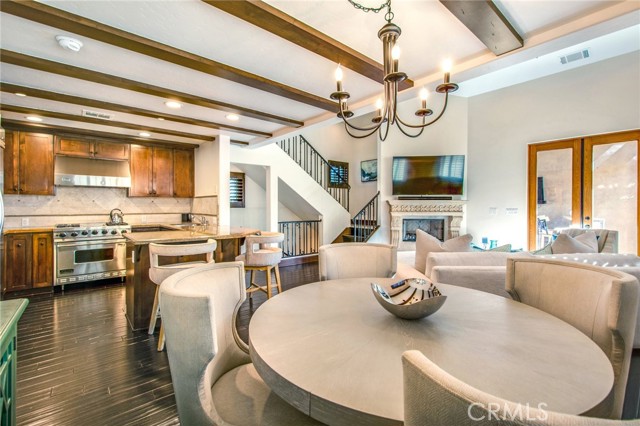 Detail Gallery Image 5 of 14 For 509 Marigold Ave #1/2,  Corona Del Mar,  CA 92625 - 2 Beds | 2 Baths