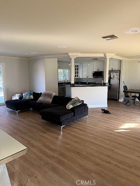 Detail Gallery Image 3 of 9 For 7446 Kentland, West Hills,  CA 91307 - 2 Beds | 2 Baths