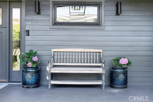 1012 10th Street, Manhattan Beach CA: https://media.crmls.org/medias/fc22a216-4061-4c96-b384-f8080b5bf399.jpg