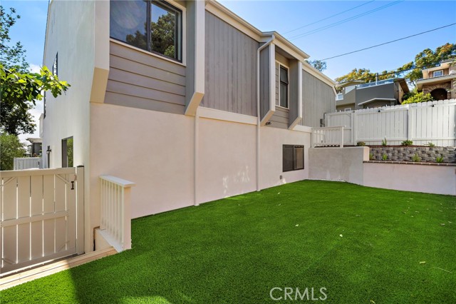 21542 Anns Lane, Laguna Beach CA: https://media.crmls.org/medias/fc233906-139b-4513-8f3b-97ac63143669.jpg
