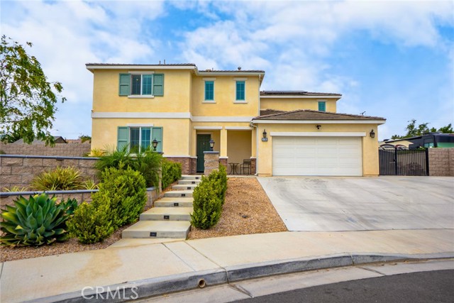 Detail Gallery Image 2 of 61 For 11703 Periwinkle Pl, Jurupa Valley,  CA 91752 - 5 Beds | 3 Baths