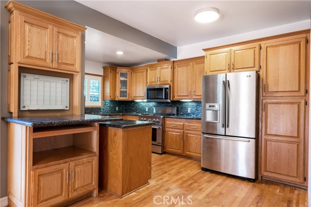 Detail Gallery Image 14 of 38 For 5306 Halison St, Torrance,  CA 90503 - 4 Beds | 3/1 Baths