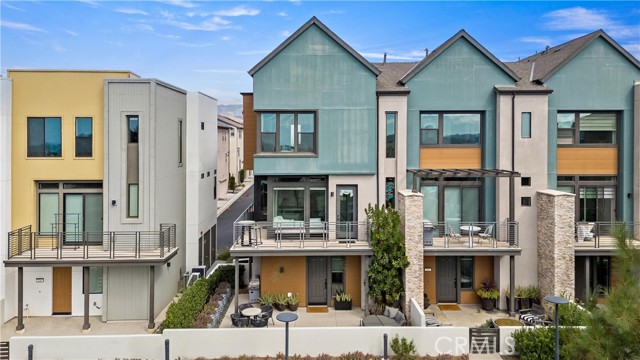 Front Image Thumbnail for CROC25251101