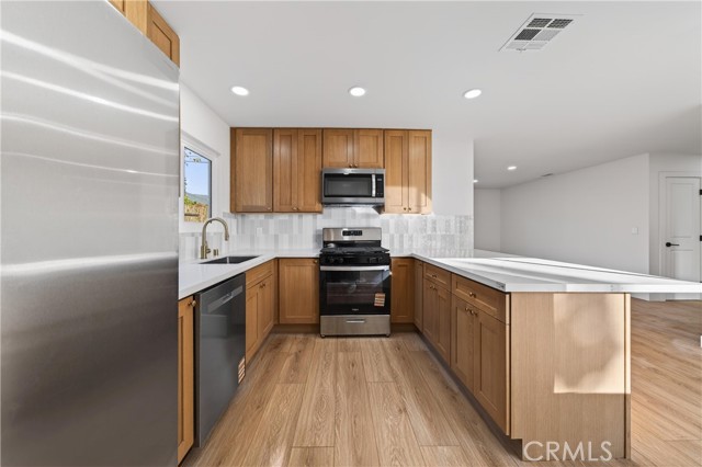 Detail Gallery Image 8 of 29 For 7041 Cameo St, Rancho Cucamonga,  CA 91701 - 4 Beds | 2 Baths