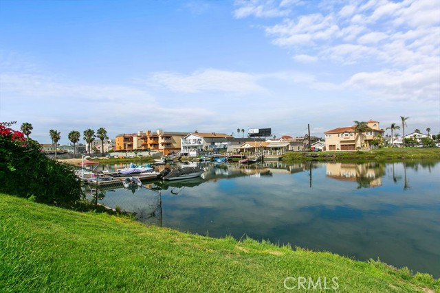 Detail Gallery Image 16 of 21 For 16865 Bluewater Ln #18,  Huntington Beach,  CA 92649 - 1 Beds | 1 Baths