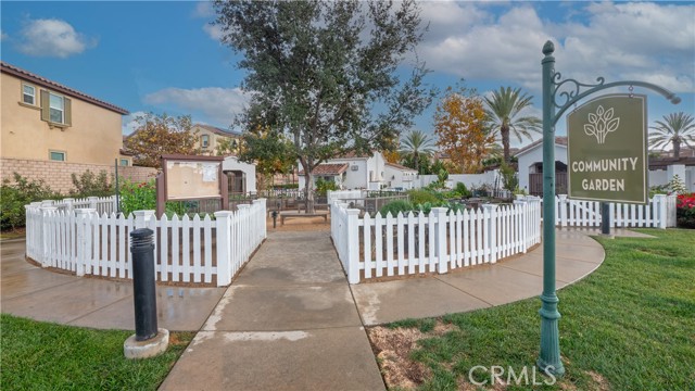 Detail Gallery Image 43 of 47 For 823 Wintergreen Way, Upland,  CA 91786 - 3 Beds | 2/1 Baths