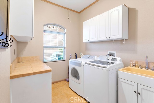 4575 Kreuer Road, Phelan CA: https://media.crmls.org/medias/fc25b08b-4c2e-461d-954e-9b2685010a9f.jpg