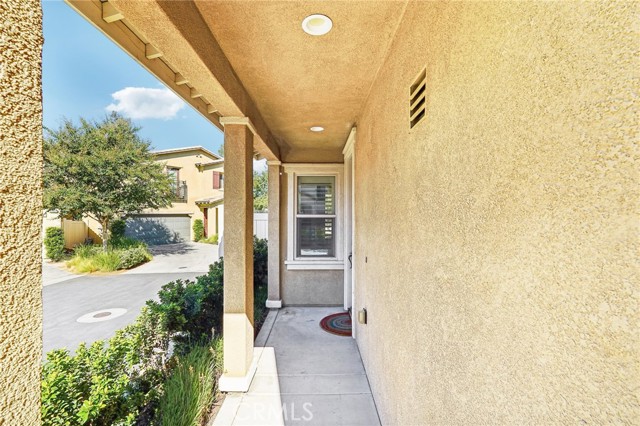 Detail Gallery Image 5 of 33 For 11828 Greenbrier Ln, Grand Terrace,  CA 92313 - 3 Beds | 2/1 Baths