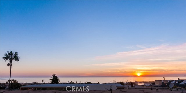 712 Manhattan Beach Boulevard, Manhattan Beach, California 90266, 3 Bedrooms Bedrooms, ,3 BathroomsBathrooms,Residential,Sold,Manhattan Beach,SB17051799