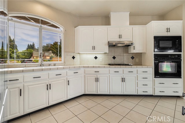 Detail Gallery Image 11 of 41 For 6 Vintage Ct, Chico,  CA 95973 - 3 Beds | 2 Baths