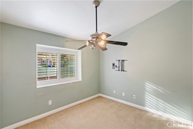 Detail Gallery Image 17 of 39 For 4296 Estrada Dr, Jurupa Valley,  CA 92509 - 3 Beds | 2 Baths