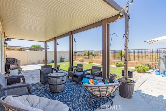 116 Yosemite Avenue, Perris CA: https://media.crmls.org/medias/fc275f9d-d713-4b84-84be-ba1ffdcbd99a.jpg