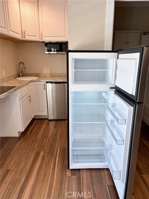 Image 4 of 16 For 23922 Conesgtoga Avenue