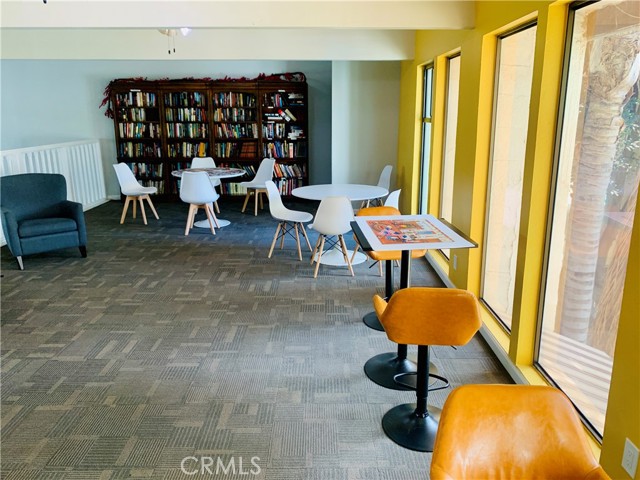4919 N Millbrook Avenue, Fresno CA: https://media.crmls.org/medias/fc27b879-7672-4067-9209-d9fbf94d7e9f.jpg
