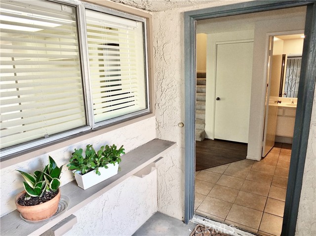 Detail Gallery Image 2 of 49 For 8472 Kington Way #7,  Cypress,  CA 90630 - 2 Beds | 2/1 Baths