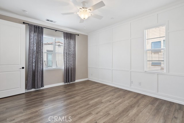 21851 Moveo Drive, Saugus CA: https://media.crmls.org/medias/fc297a3e-173e-4ae5-9193-0a0545a44c1a.jpg