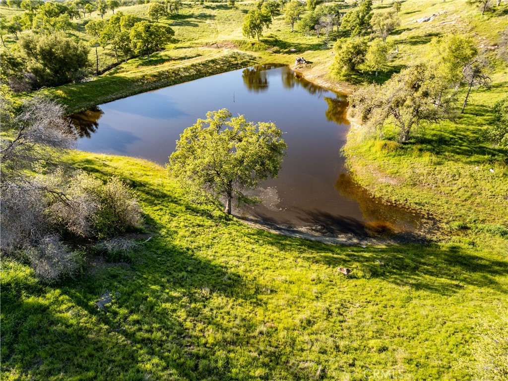 https://media.crmls.org/medias/fc2a7d45-901d-4ef8-95aa-6940cd9aef45.jpg?preset=X-Large