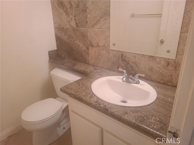 Detail Gallery Image 8 of 16 For 24338 Katrina, Moreno Valley,  CA 92551 - 3 Beds | 2/1 Baths