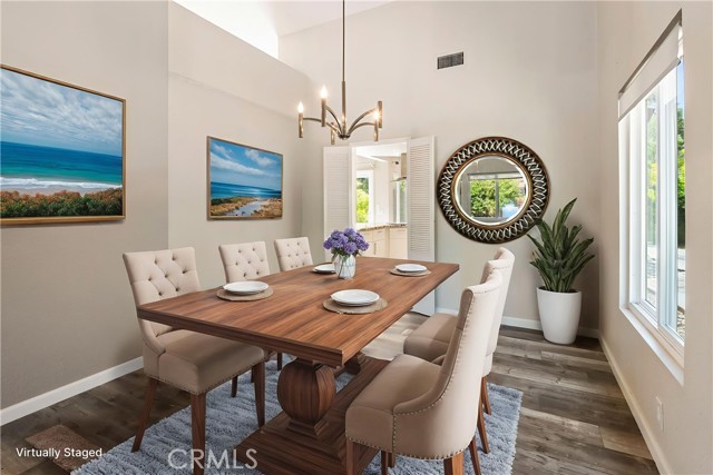 6065 Saint Augustine Drive, Riverside CA: https://media.crmls.org/medias/fc2b6bf4-527d-438f-927a-2285e6e9b07d.jpg