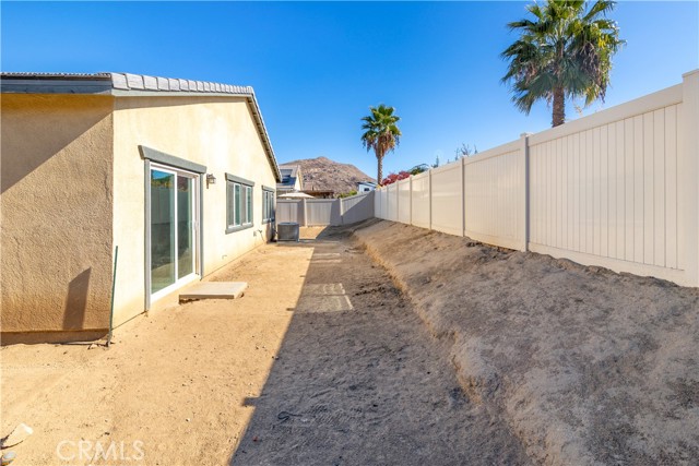 Detail Gallery Image 26 of 37 For 561 Montage St, Hemet,  CA 92543 - 4 Beds | 3 Baths