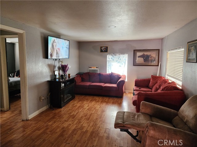 Detail Gallery Image 2 of 13 For 4520 County Road Ff #B, Orland,  CA 95963 - 2 Beds | 1 Baths