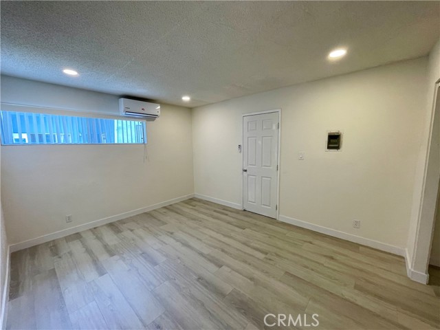 660 E 6Th Street, Azusa CA: https://media.crmls.org/medias/fc2c631d-d8b8-4ec6-855d-9c069b82bdc3.jpg