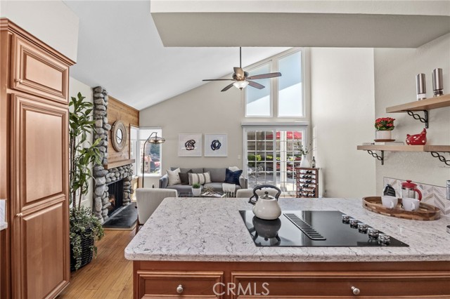 4 Ribera, Irvine CA: https://media.crmls.org/medias/fc2c64f0-f84c-4330-b9fe-897833de57be.jpg