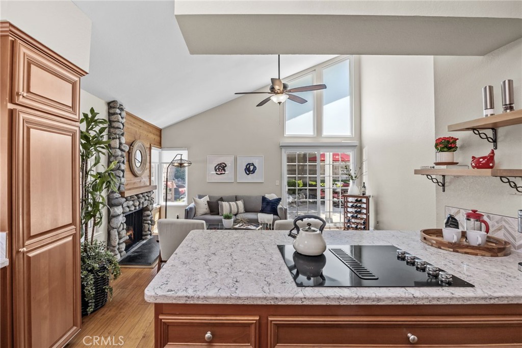 MLS #OC25161685 img 13